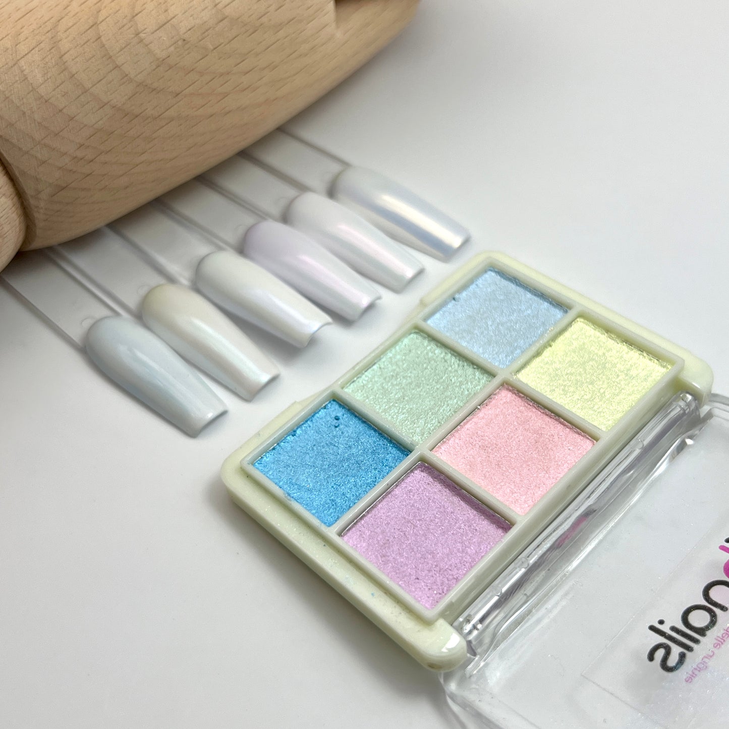 COMPACT MIRROR #1 | Cotton diva | polvere compatta effetto perla